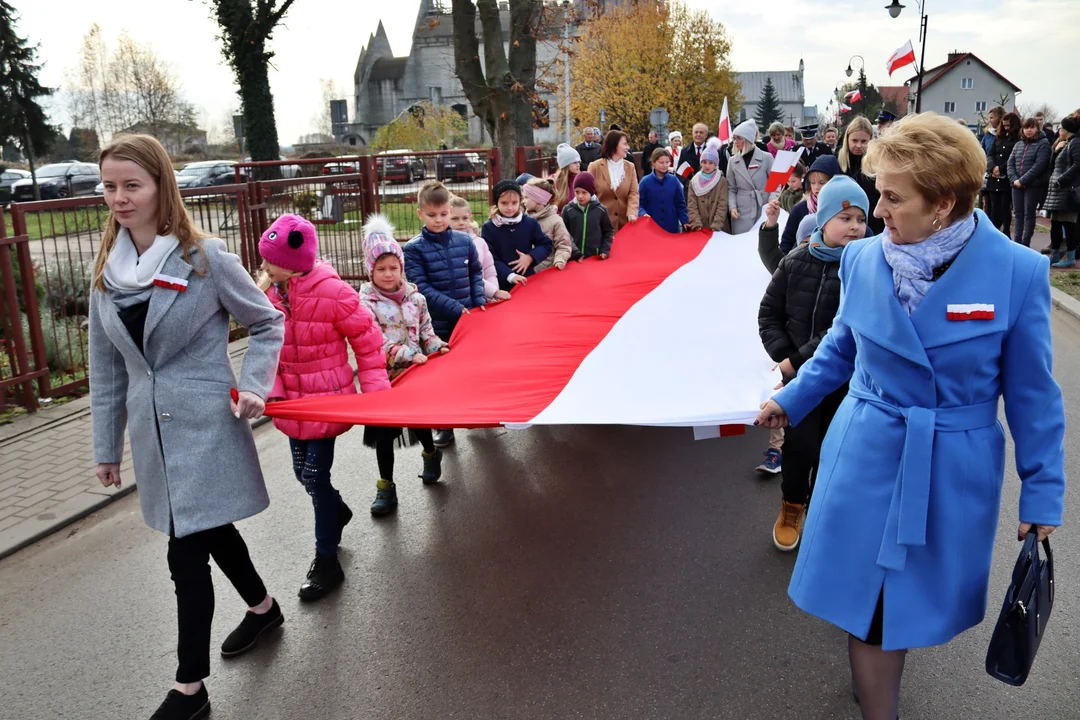 Naród jest jak mocne drzewo. Obchody Święta Niepodległości w Tuszowie Narodowym [ZDJĘCIA] - Zdjęcie główne