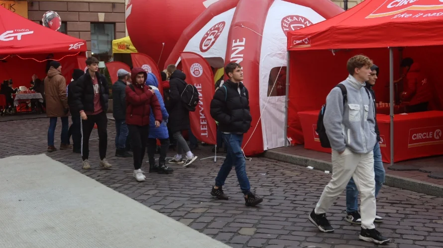 Świąteczny Konwój Radia ZET w Rzeszowie. Moc rozgrzewających atrakcji [ZDJĘCIA, WIDEO]