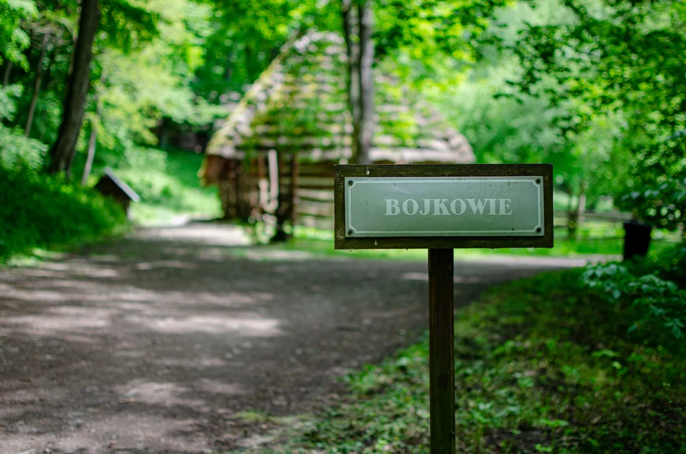 Sanocki skansen wiosną jest wyjątkowo piękny