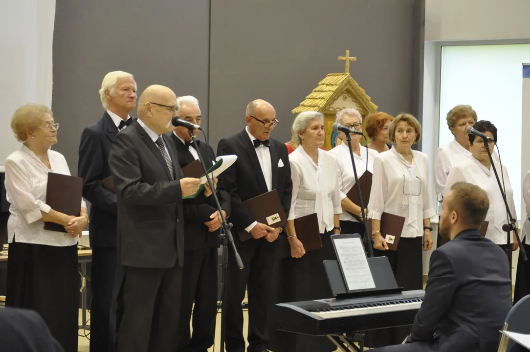 Inauguracja roku akademickiego na Uniwersytecie Trzeciego Wieku w Mielcu [ZDJĘCIA, FILMY] - Zdjęcie główne