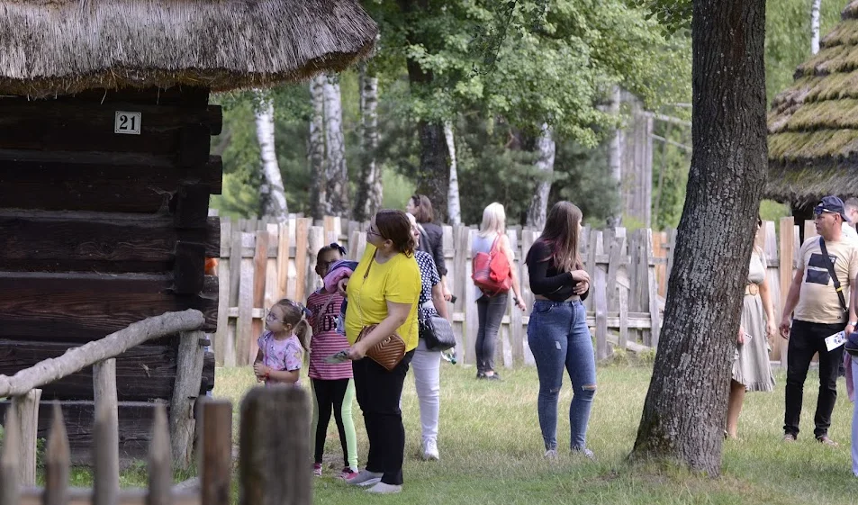 8. Muzeum Kultury Ludowej (skansen)