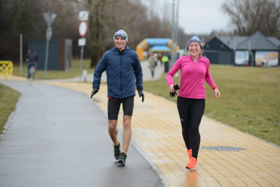 XI Bieg Zimowy wokół Jeziora Tarnobrzeskiego oraz Yeti Run Zimowy Bieg w Szortach