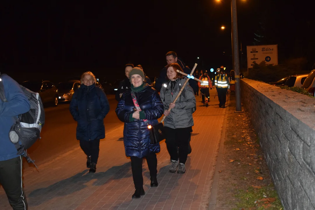 Mielczanie wyruszyli na Ekstremalną Drogę Krzyżową. Mamy pierwsze zdjęcia [ZDJĘCIA, WIDEO] - Zdjęcie główne