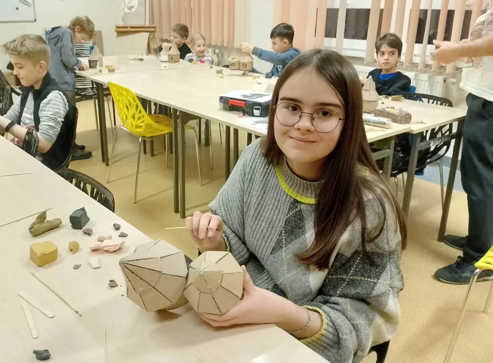 „Chatki Hagrida” w wykonaniu  młodych architektów w Kulturniku! [ZDJĘCIA, VIDEO] - Zdjęcie główne