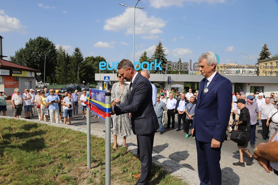 Uroczystość Nadania imienia Tadeusza Ryczaja rondu w Mielcu