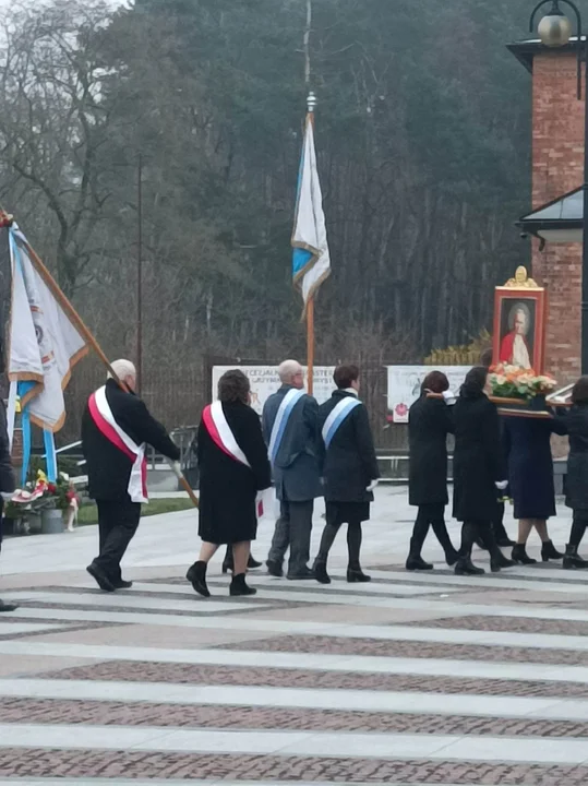 Procesja rezurekcyjna w kościele MBNP w Mielcu