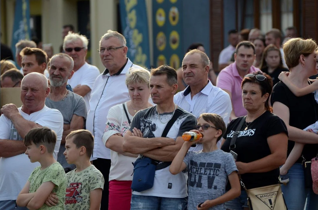 Na festynie w Kolbuszowej zjawiły się tłumy ludzi.