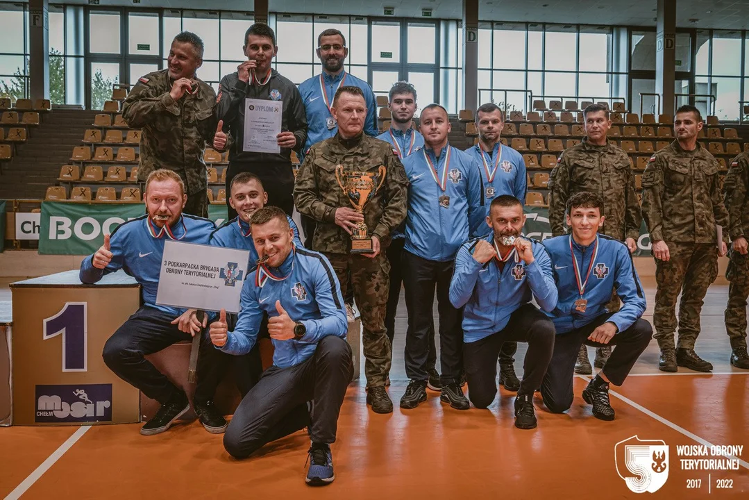 V Mistrzostwa WOT w Futsalu. Podkarpaccy terytorialsi na podium! [ZDJĘCIA] - Zdjęcie główne