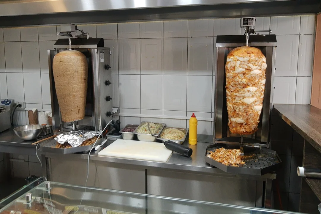DĘBICA