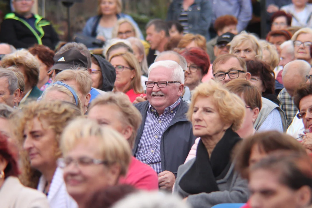 Seniorzy otrzymali klucze do miasta. Koncert Eleni rozpoczął Senioralia 2022