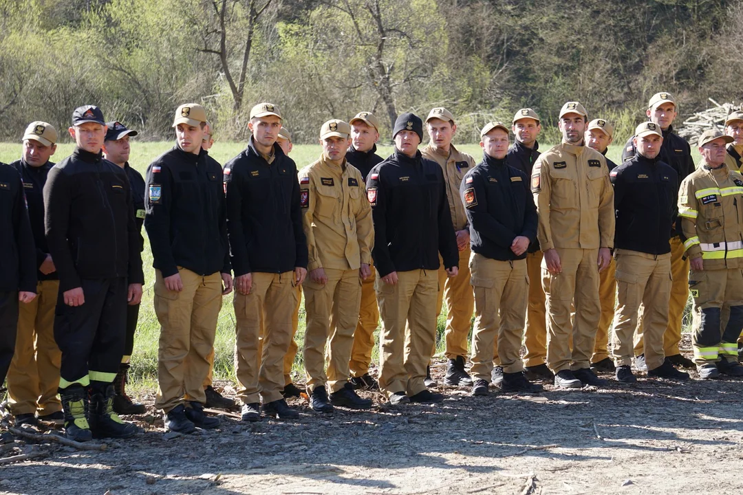 Ćwiczenia strażackie w Bieszczadach
