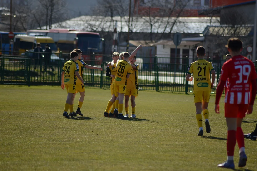 Centralna Liga Juniorów U-15: Siarka Tarnobrzeg - SMS Resovia Rzeszów 2:0