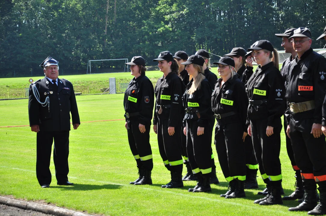 Druhowie w 2014 roku na stadionie sportowym w Kolbuszowej.