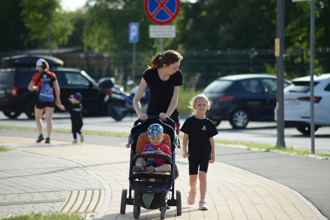 "Biegamy i Pomagamy" nad Jeziorem Tarnobrzeskim - dzień drugi