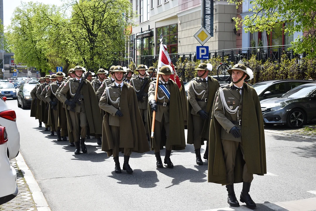 Obchody Dnia Flagi Rzeczypospolitej Polskiej na Rynku w Rzeszowie