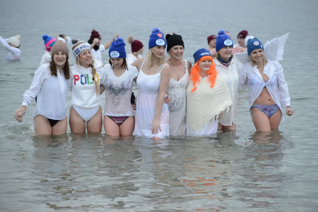 "Jezioro Aniołów" w lutym. Zobaczcie zdjęcia z plaży Jeziora Tarnobrzeskiego