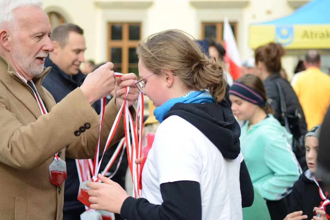 Bieg Historyczny "Dzieci dla Niepodległej" i piknik w Parku Dzikowskim - część 2