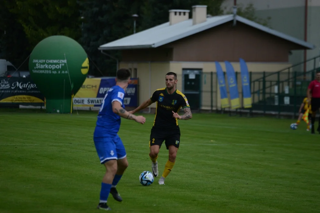 Trzecia liga, grupa 4: Siarka Tarnobrzeg - Sokół Sieniawa 2:0