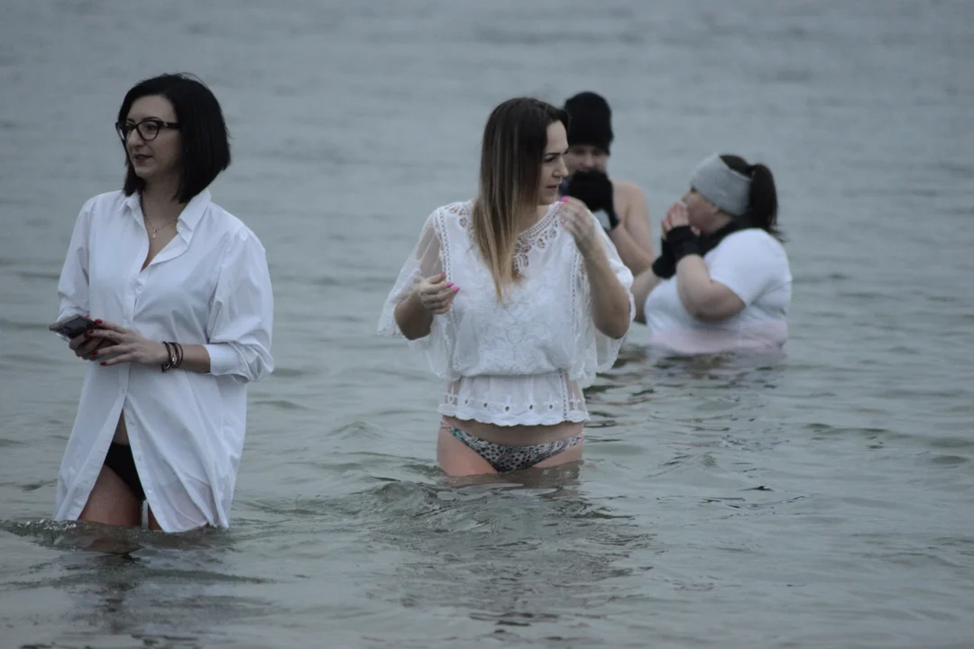"Jezioro Aniołów" w lutym. Zobaczcie zdjęcia z plaży Jeziora Tarnobrzeskiego