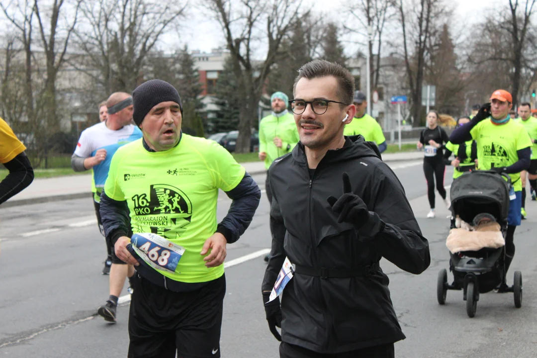 16. PKO Półmaraton Rzeszowski za nami. 1700 biegaczy na ulicach Rzeszowa