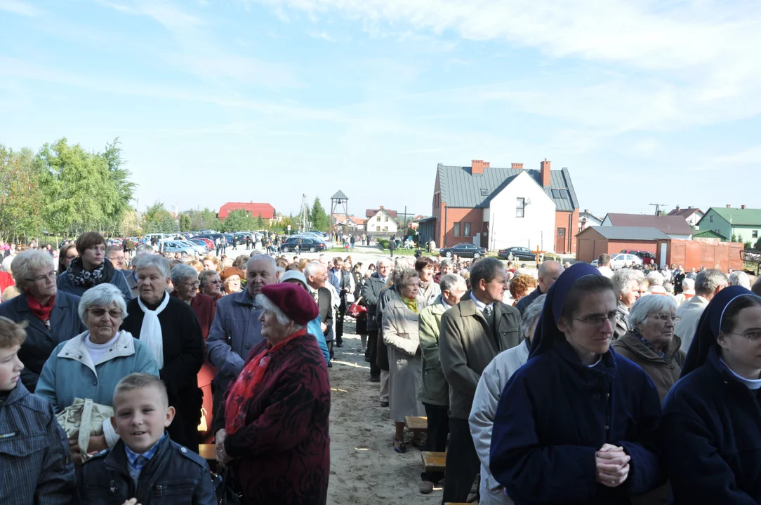 Wmurowanie kamienia węgielnego w kościół w Woli Mieleckiej