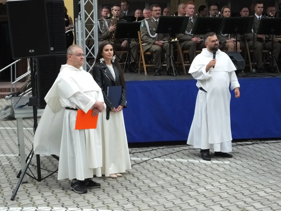 Msza święta odpustowa i festyn przy Klasztorze Ojców Dominikanów w Tarnobrzegu