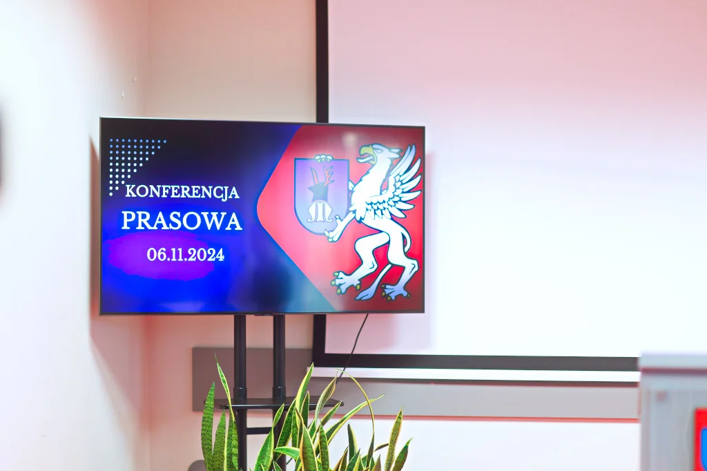 Konferencja Starostwo Mielec w sprawie scaleń gruntów w Padwii Narodowej