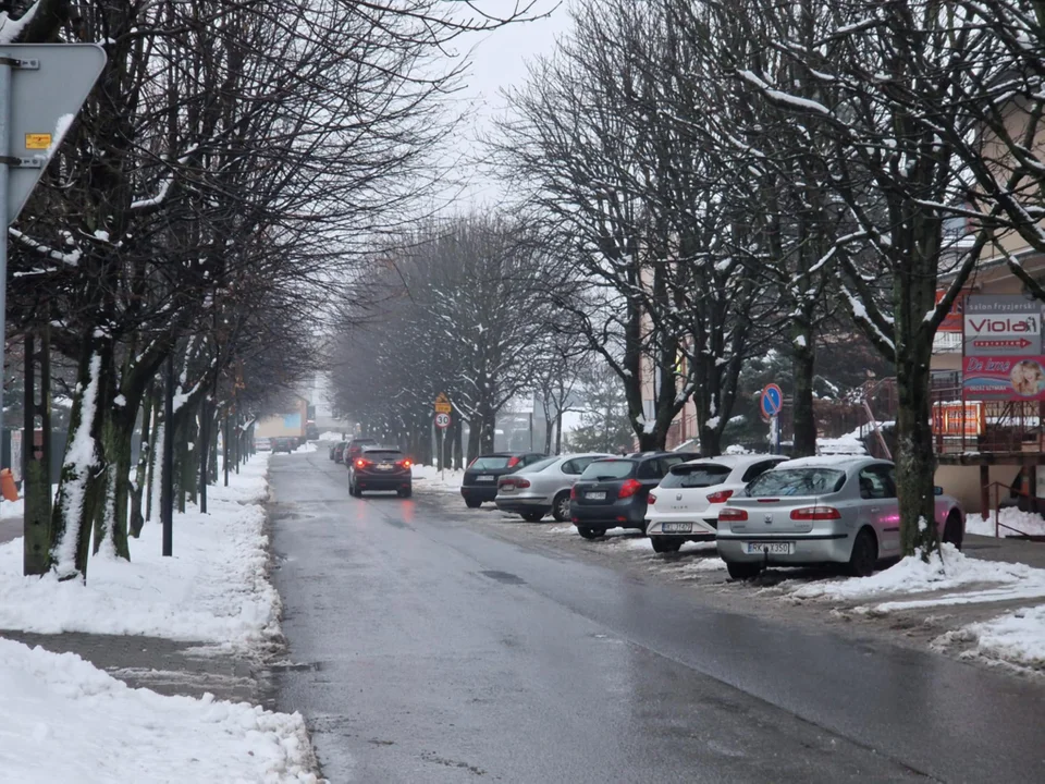 Próg zwalniający na ul. Janka Bytnara