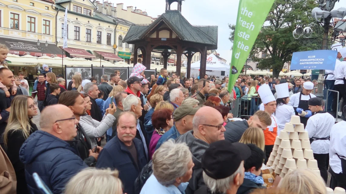 Drugi dzień festiwalu "Karpaty na Widelcu". Robert Makłowicz docenił Rzeszów [ZDJĘCIA, WIDEO]