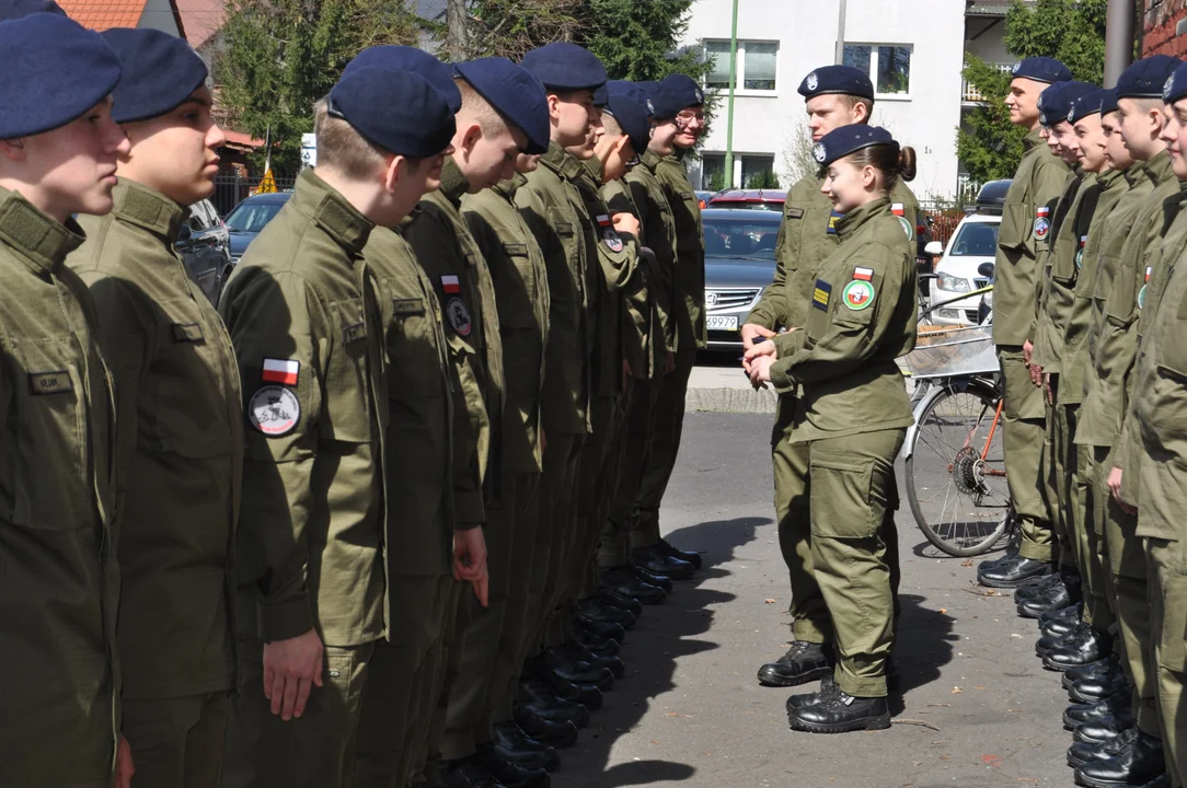 "Ślubuję wypełniania obowiązków kadeta"- ślubowanie klas wojskowych