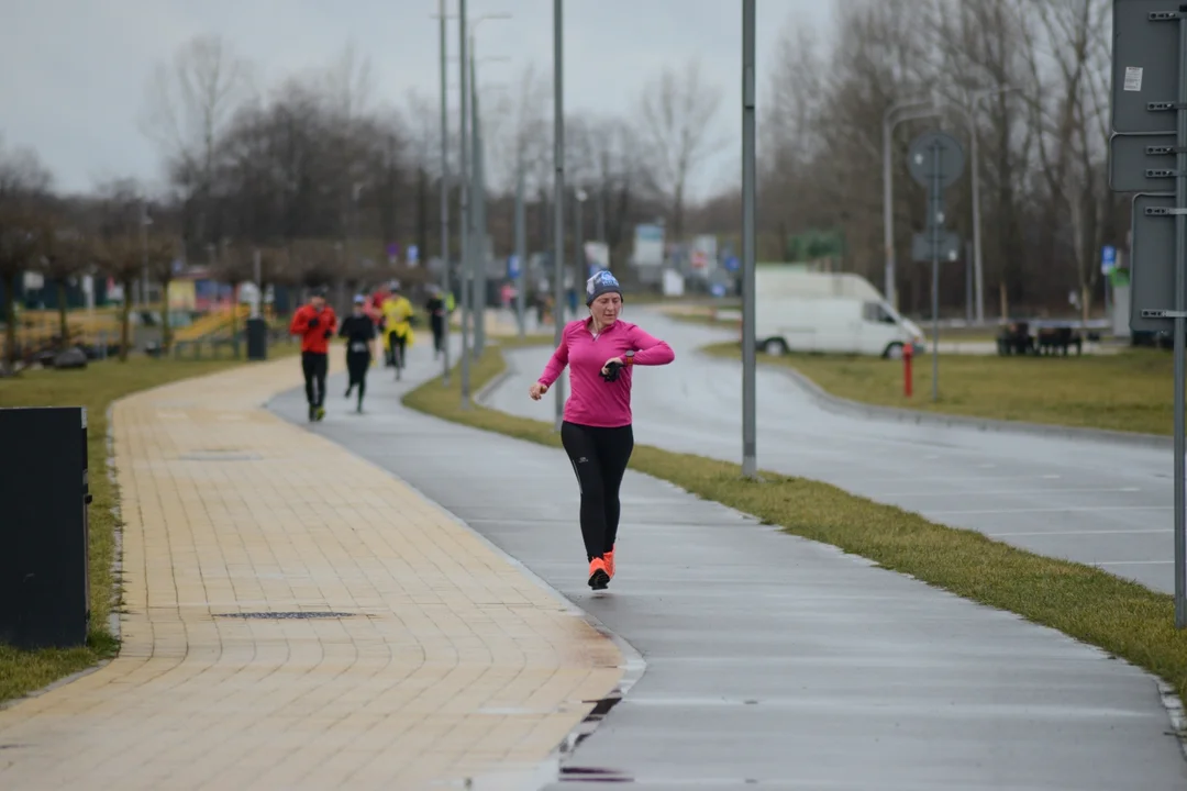 XI Bieg Zimowy wokół Jeziora Tarnobrzeskiego oraz Yeti Run Zimowy Bieg w Szortach