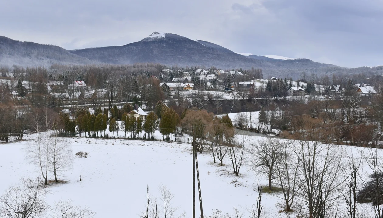 Zmiana pogody w Bieszczadach. W wielu miejscach ponownie pojawiło się więcej śniegu [ZDJĘCIA] - Zdjęcie główne