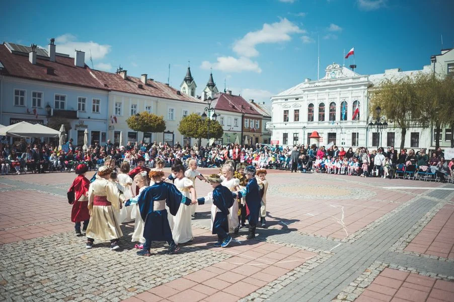 Przedszkolaki z Biało-Czerwoną