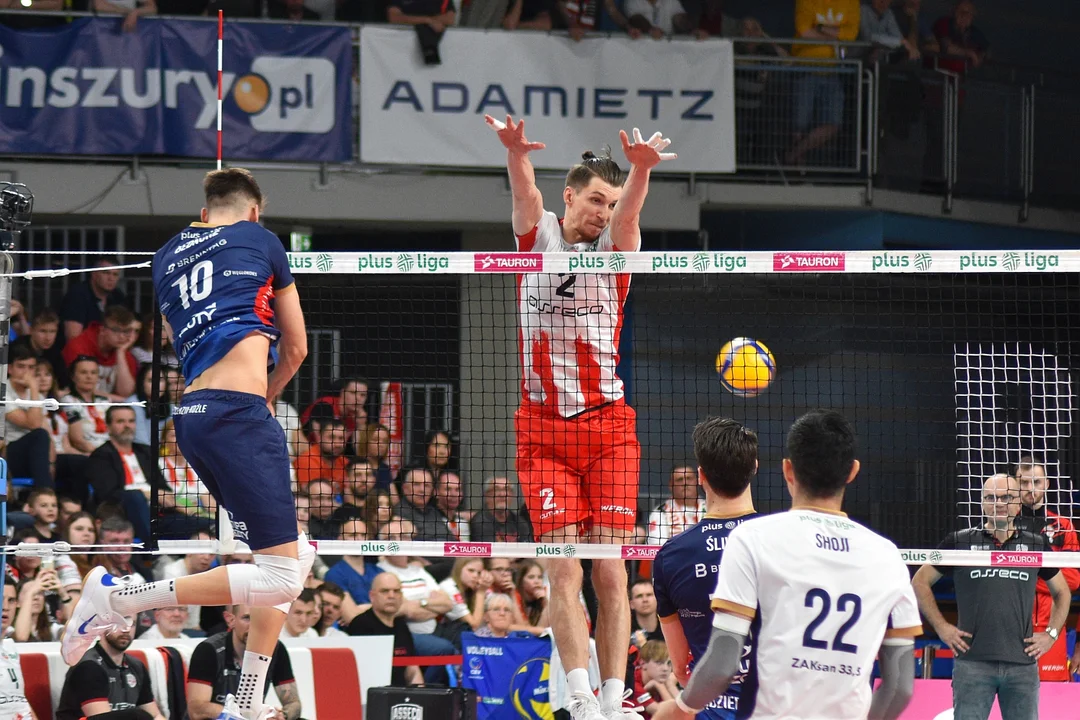 Pierwszy półfinałowy mecz siatkarskiej PlusLigi: Asseco Resovia Rzeszów - Grupa Azoty ZAKSA Kędzierzyn-Koźle (2:3)