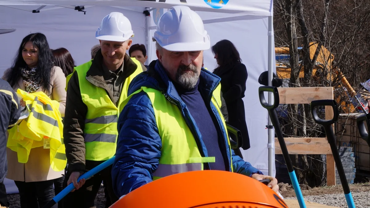 Przebudowa dwóch mostów w Smolniku, w gminie Komańcza. Prace poprawią bezpieczeństwo i dostępność komunikacyjną [ZDJĘCIA] - Zdjęcie główne