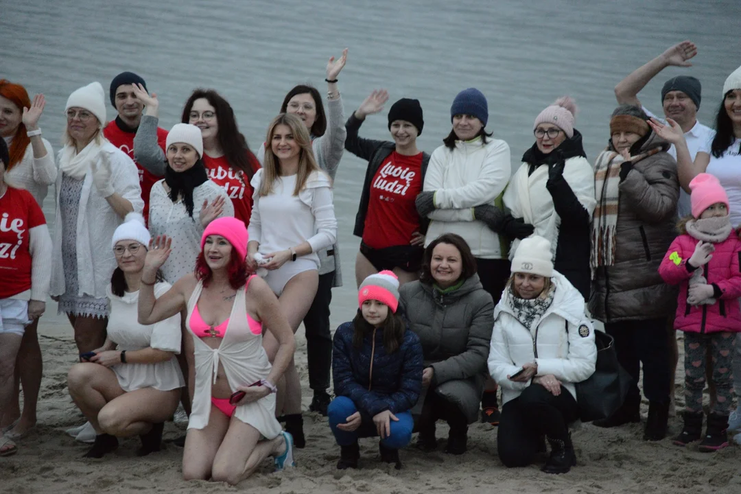 "Jezioro Aniołów" w lutym. Zobaczcie zdjęcia z plaży Jeziora Tarnobrzeskiego