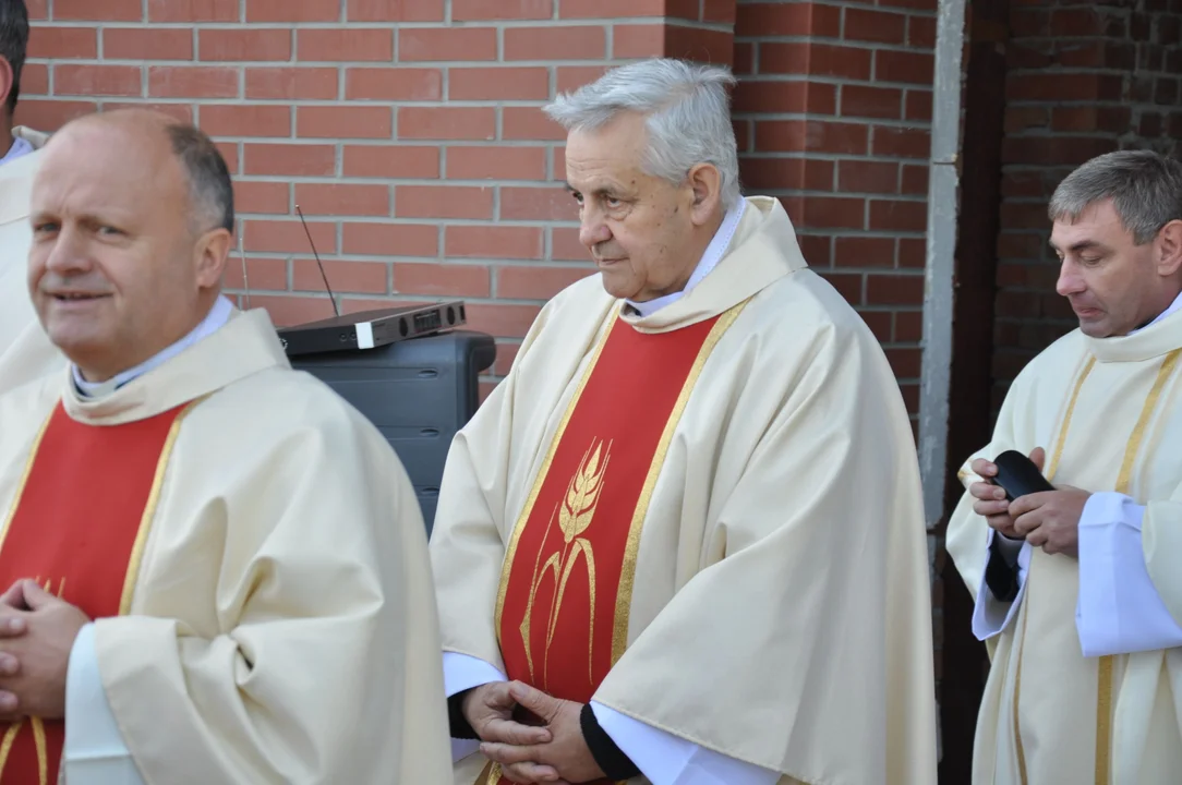 Wmurowanie kamienia węgielnego w kościół w Woli Mieleckiej