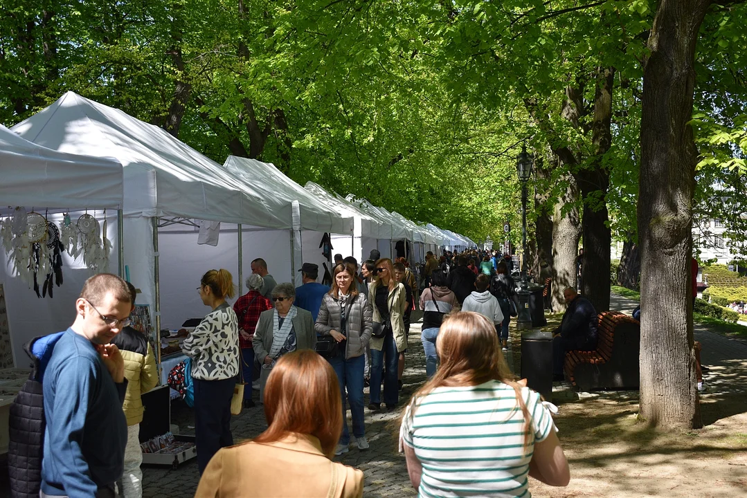 Wystartowała Karpacka Majówka. Co znajdziecie na stoiskach jarmarku? [ZDJĘCIA]