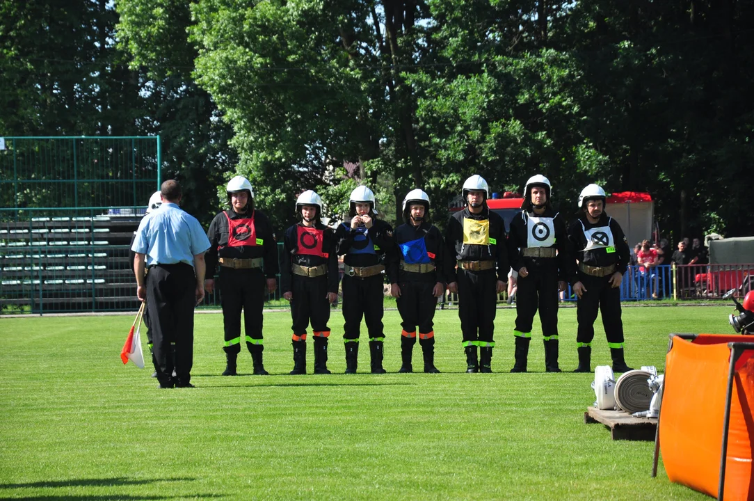 Druhowie w 2014 roku na stadionie sportowym w Kolbuszowej.