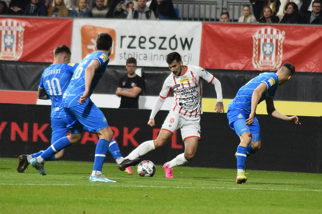 Mecz derbowy. Fortuna 1. Liga: Resovia Rzeszów - Stal Rzeszów