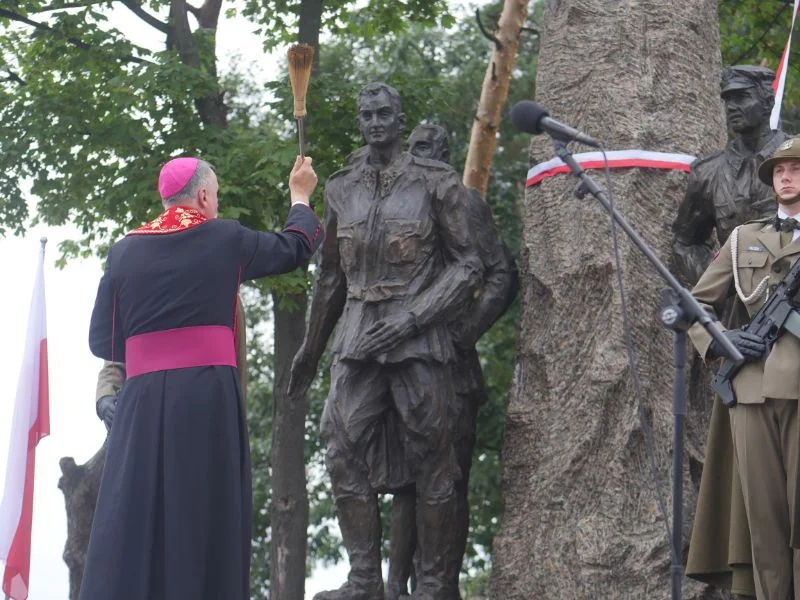 Odsłonięcie pomnika w Mielcu