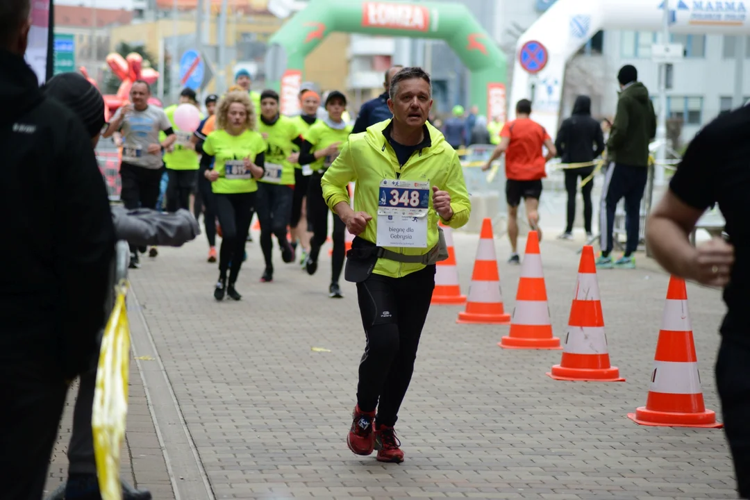 Mnóstwo biegaczy z całego regionu i nie tylko na 16. PKO Półmaratonie Rzeszowskim oraz 8. PKO Sztafecie Półmaratońskiej - zdjęcia część 2