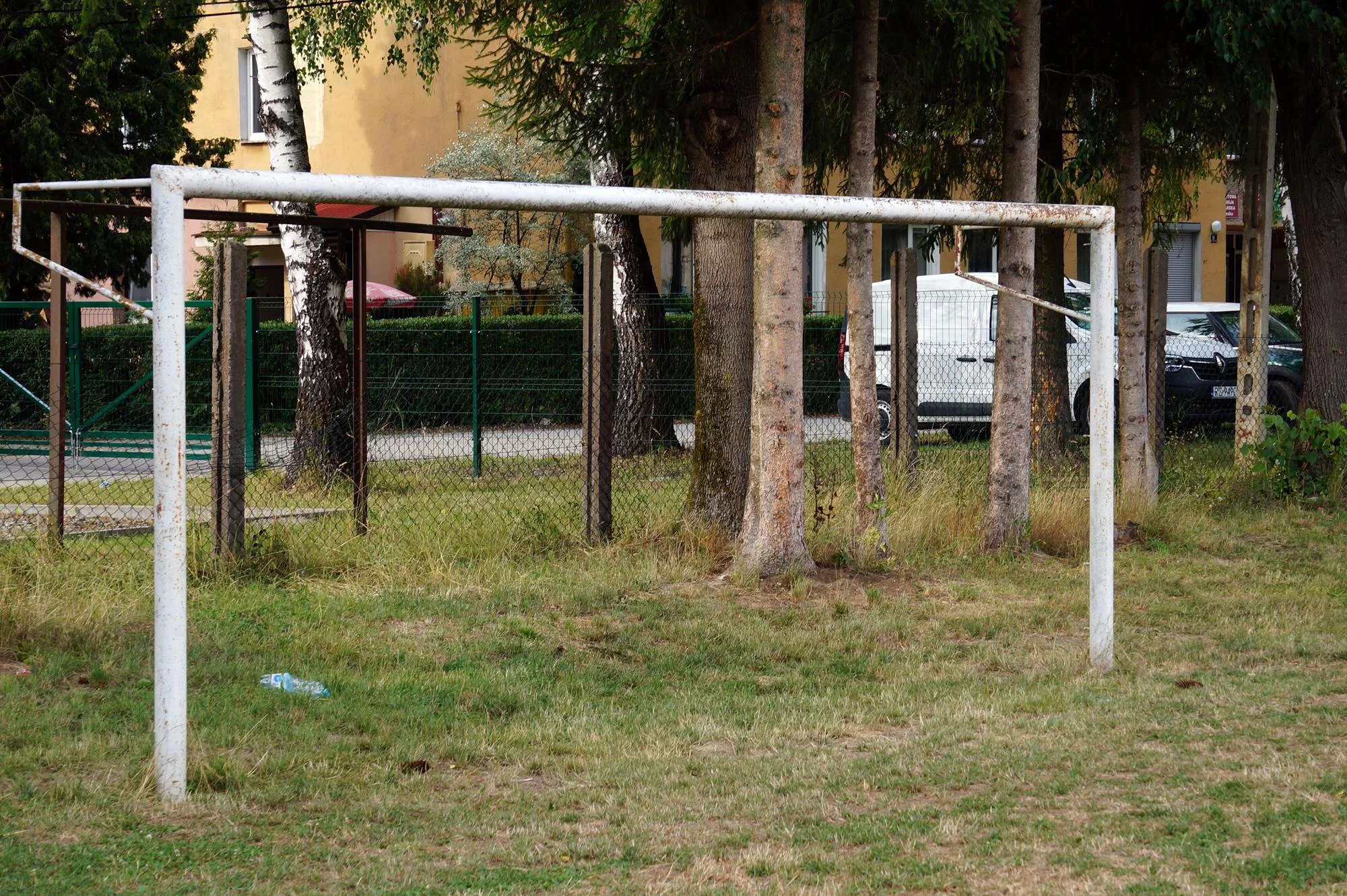 Teren przy Zespole Szkół Technicznych i Artystycznych w Lesku