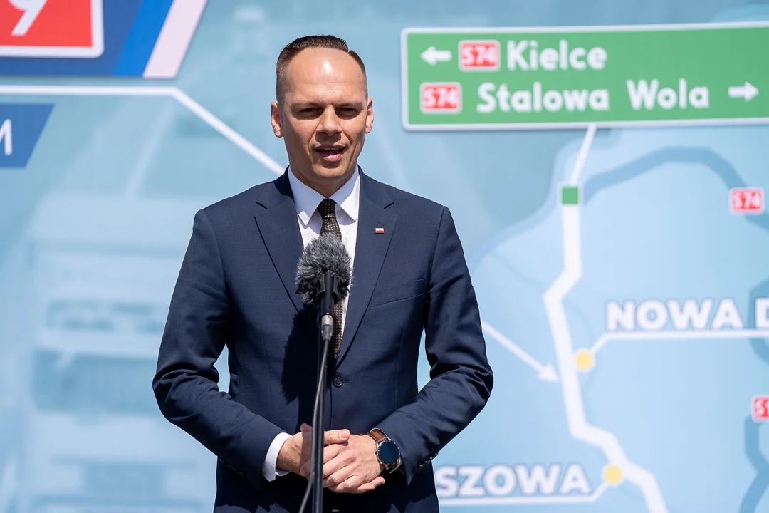 Nowy przebieg DK9. 60 km nowej drogi połączy autostradę A4 na węźle Rzeszów-Zachód z drogą ekspresową S74