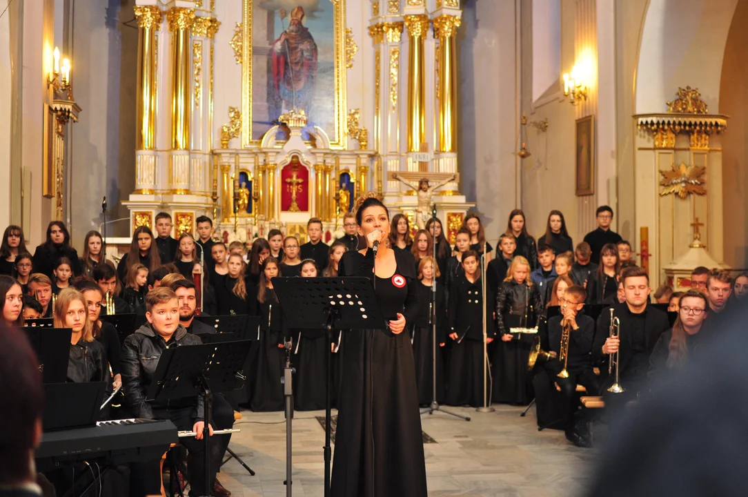 Koncert w Niwiskach 2022. Usłyszymy pieśni patriotyczne i maryjne [PATRONAT KORSO] - Zdjęcie główne