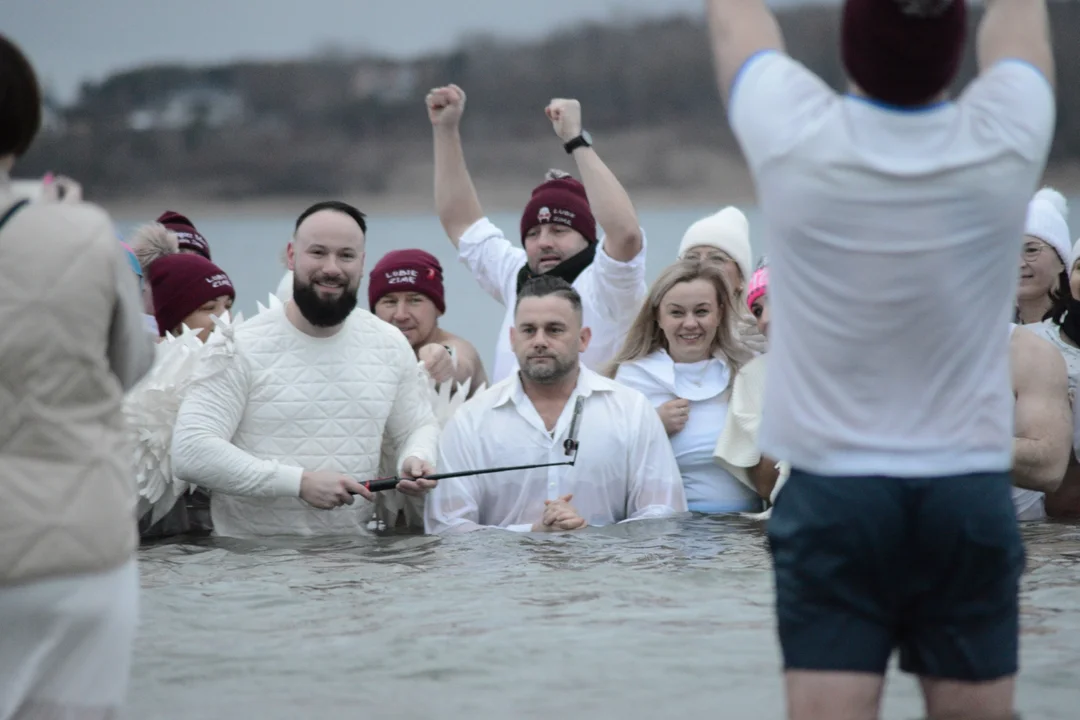 "Jezioro Aniołów" w lutym. Zobaczcie zdjęcia z plaży Jeziora Tarnobrzeskiego