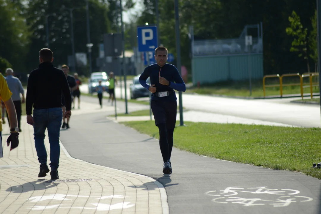 "Biegamy i Pomagamy" nad Jeziorem Tarnobrzeskim - dzień drugi