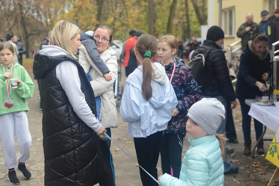 Bieg Historyczny "Dzieci dla Niepodległej" i piknik w Parku Dzikowskim - część 2