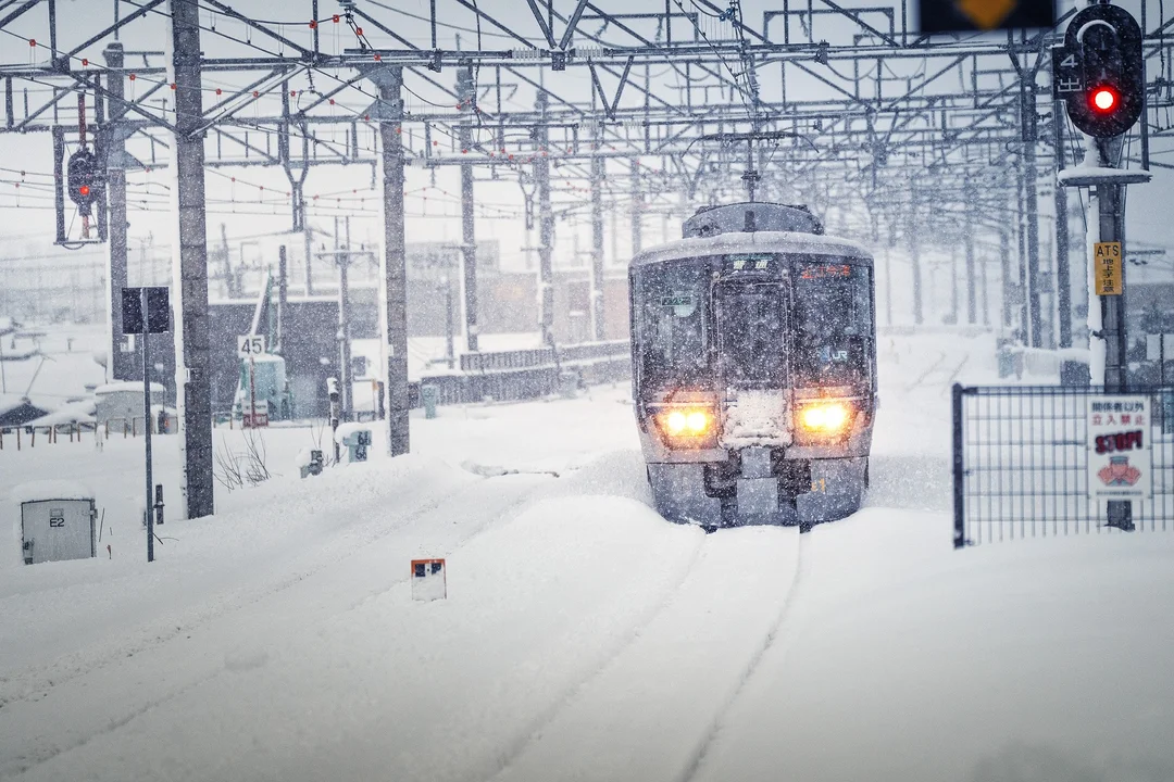 Kolejarze przygotowani do zimy. - W akcji zimowej prowadzonej przez PKP Polskie Linie Kolejowe S.A. może uczestniczyć kilkanaście tysięcy osób - mówi Mirosław Skubiszyński, wiceprezes PKP - Zdjęcie główne