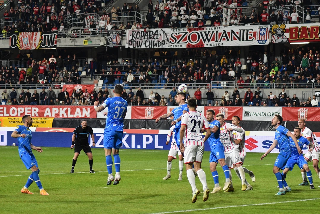 Mecz derbowy. Fortuna 1. Liga: Resovia Rzeszów - Stal Rzeszów